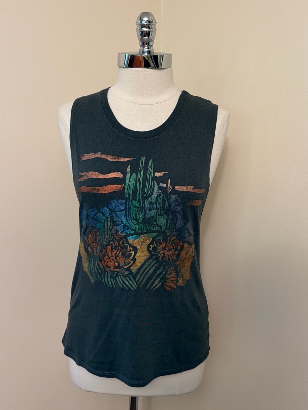 Alexa Varano Desert Scape Hand Painted Metallic Muscle Tee Size M